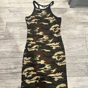 Absolutely !‎ Womens Size Large Camo Army Womens Bodycon Dress Sleeveless